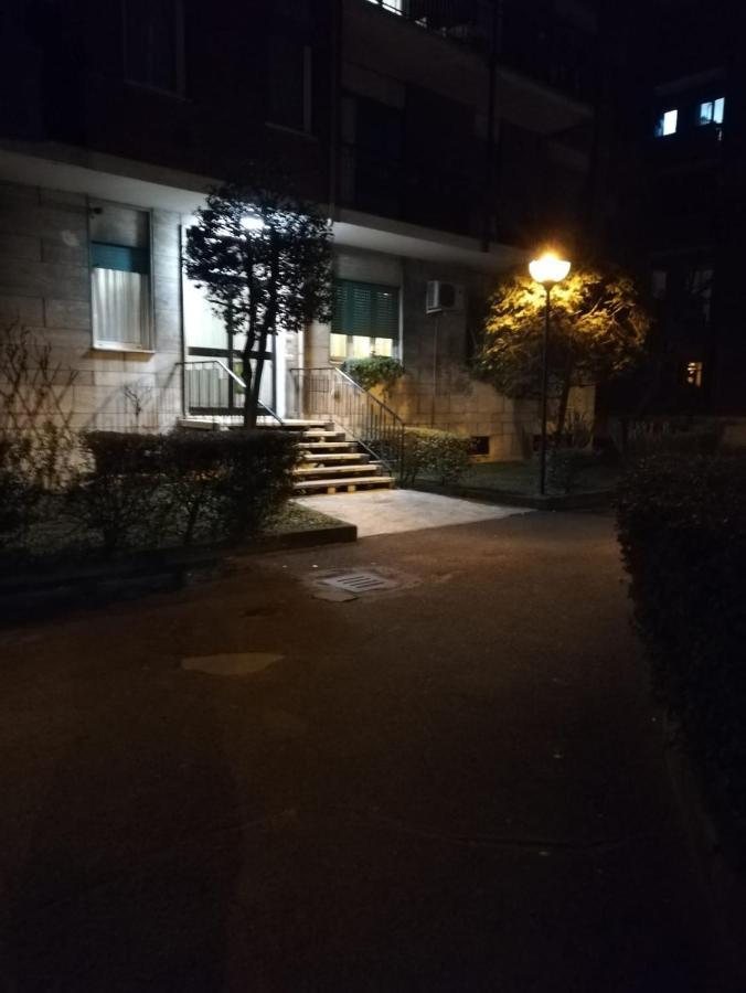 Apartamento Lessona House Milán Exterior foto